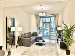 Stunning 1Bedroom with balcony in Al Habtoor city